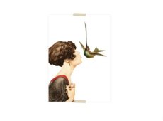 Lylies Postcard Vrouw & Hummingbird